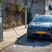 Netbeheerders starten deze winter al met netbewust laden